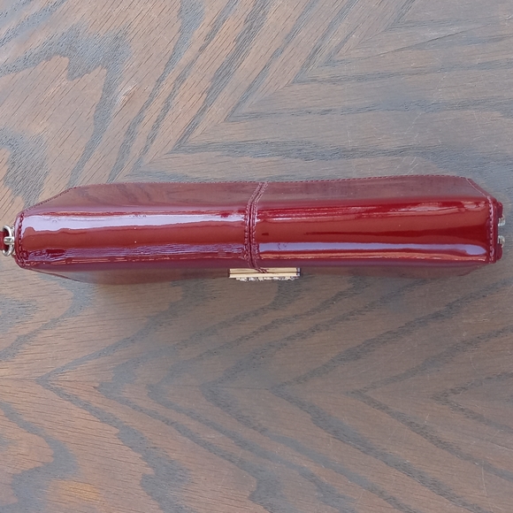 COACH RED LEATHER ZIP AROUND WALLETT - Picture 8 of 8